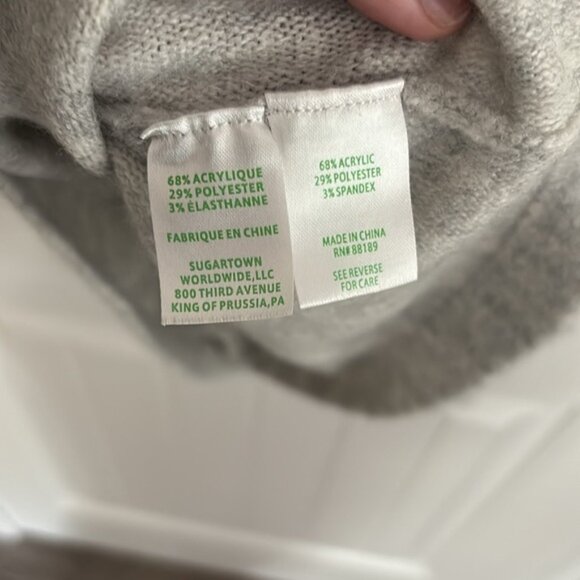 Lilly Pulitzer ~ Arna Pullover Sweater ~ Seaside Grey ~ XL ~ Logo Buttons - Picture 4 of 6